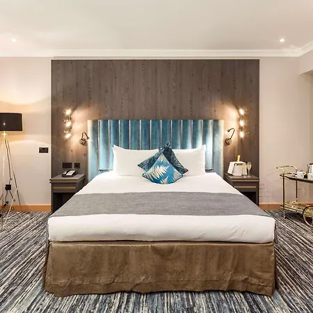 Courthouse Hotel London